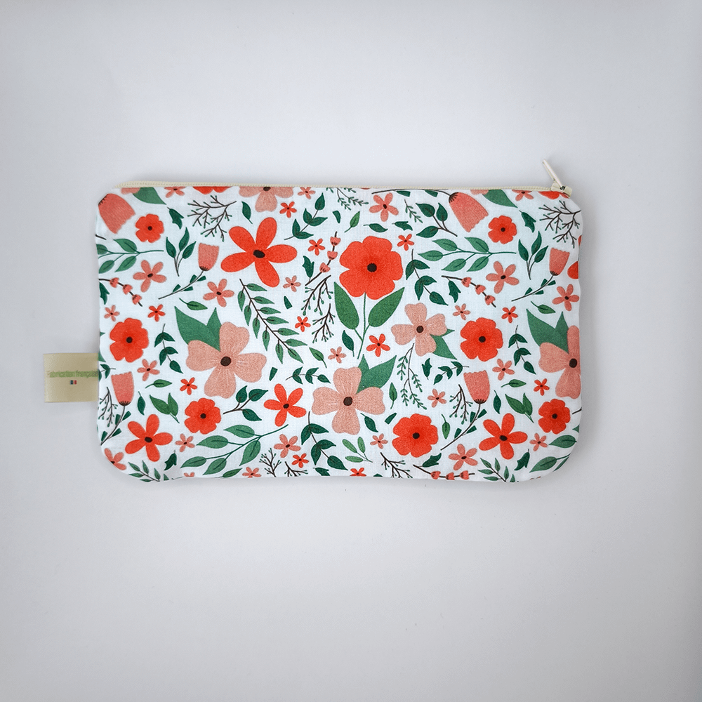 photo de la pochette en tissu jardin anglais sur fond blanc vue de dos