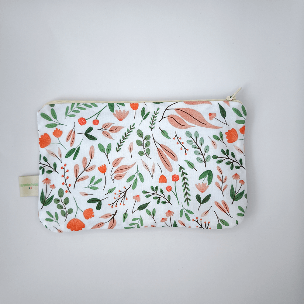 photo de la pochette en tissu jardin poudré sur fond blanc vue de dos