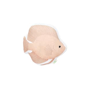 coussin doudou animal en forme de poisson de couleur rose poudré, vue de face fabrication française