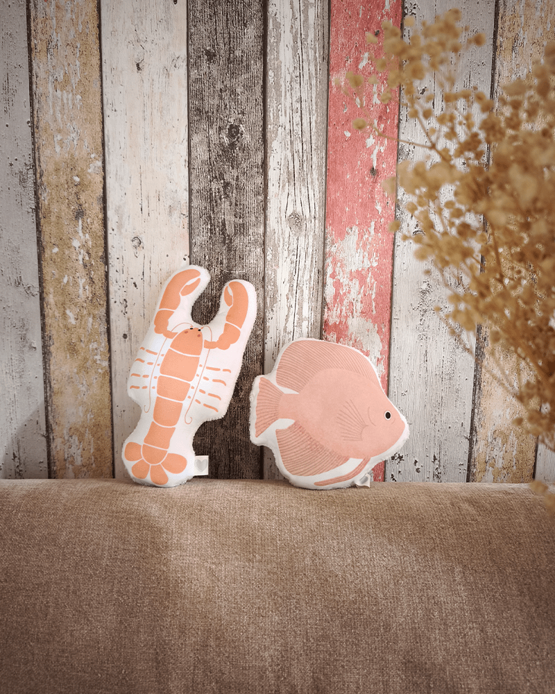 coussins doudous animal pour enfants en forme de poisson et de homard, fabrication française
